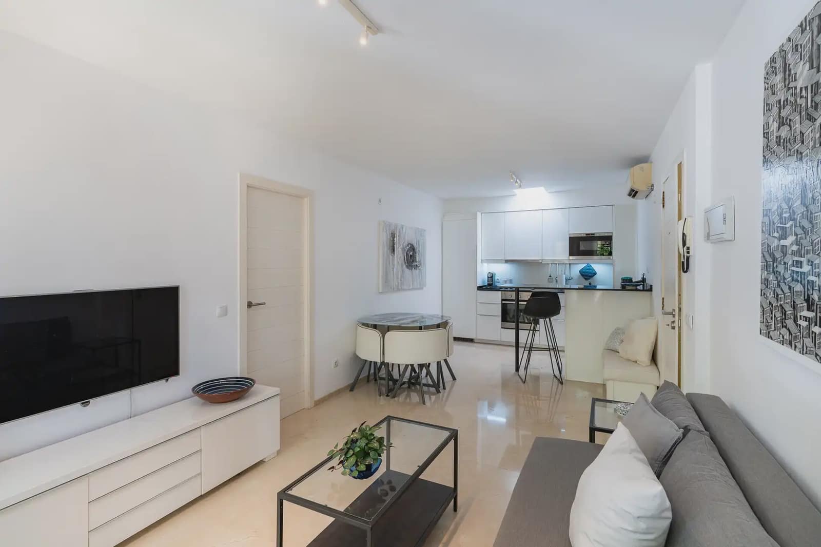 1 bedroom Flat for sale in Palma de Mallorca - € 470,000 (Ref: 10021577)