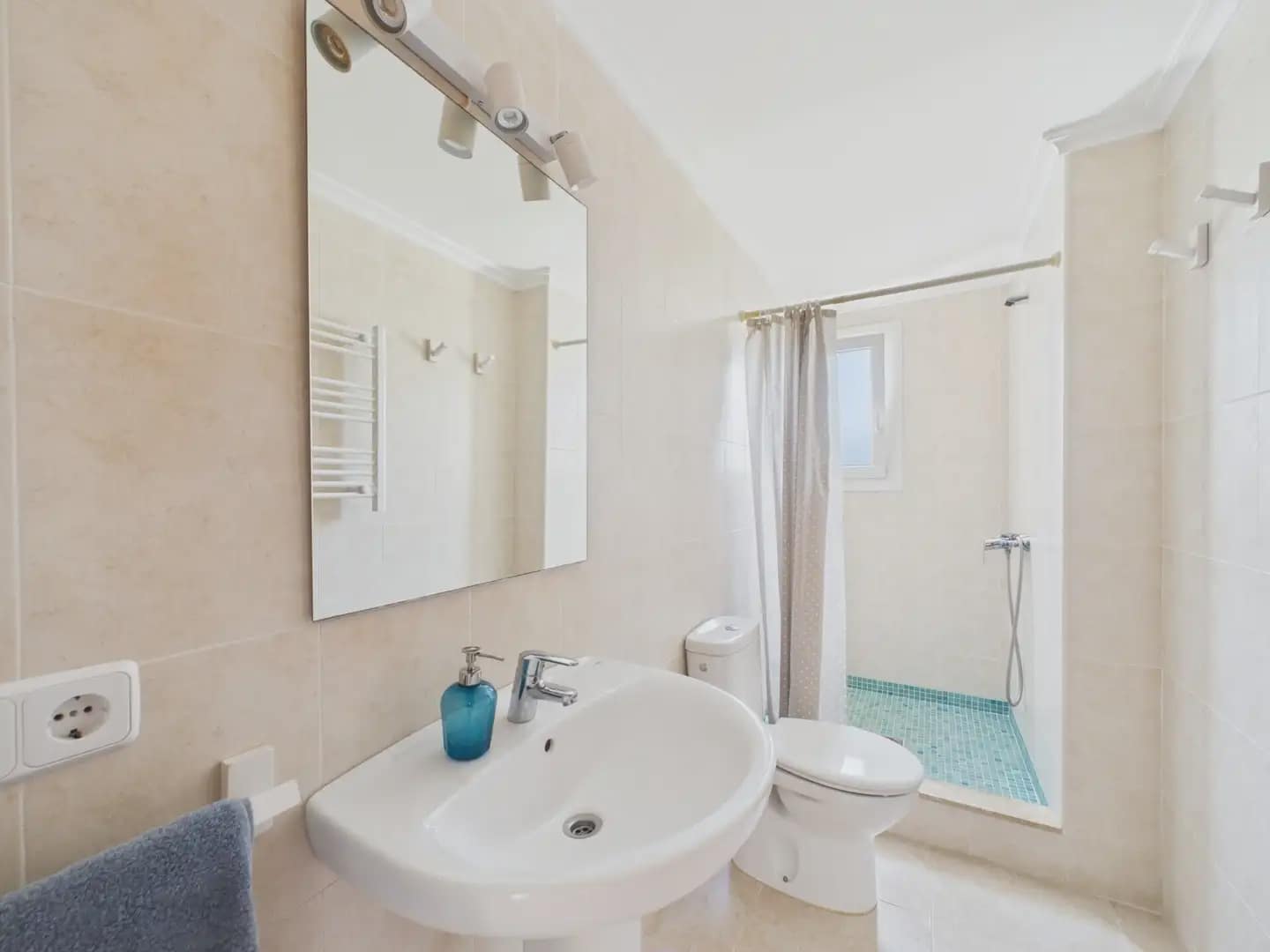 Appartement de 3 chambres à louer à Felanitx avec piscine - 1 600 € (Ref: 10023256)