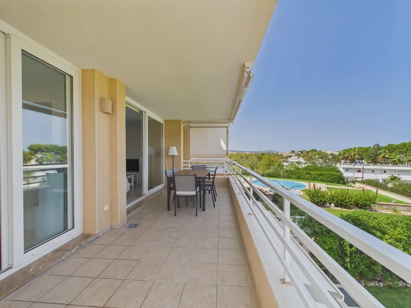 Appartement de 3 chambres à louer à Felanitx avec piscine - 1 600 € (Ref: 10023256)
