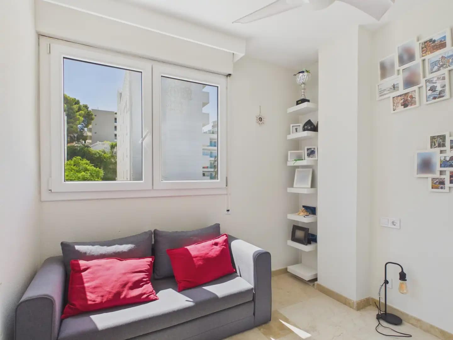 2 slaapkamer Strandappartement te koop in Calvia - € 495.000 (Ref: 10024736)