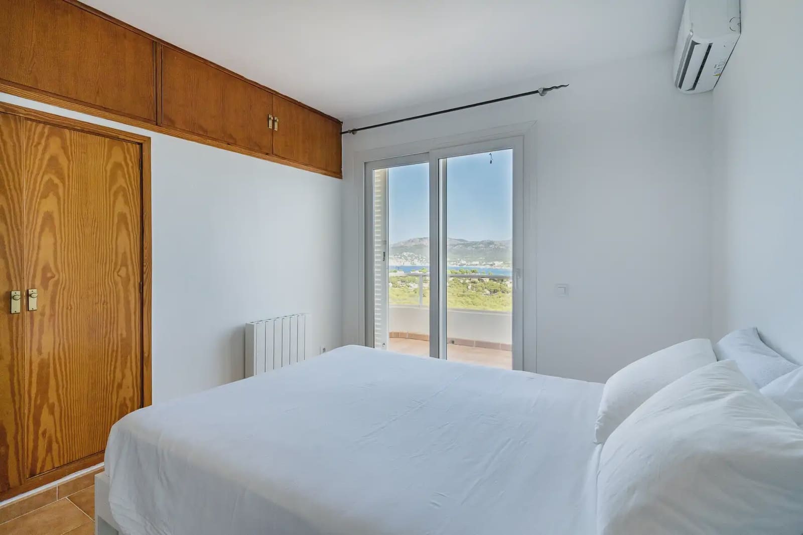 3 slaapkamer Flat te huur in Calvia met zwembad garage - € 3.500 (Ref: 10035662)
