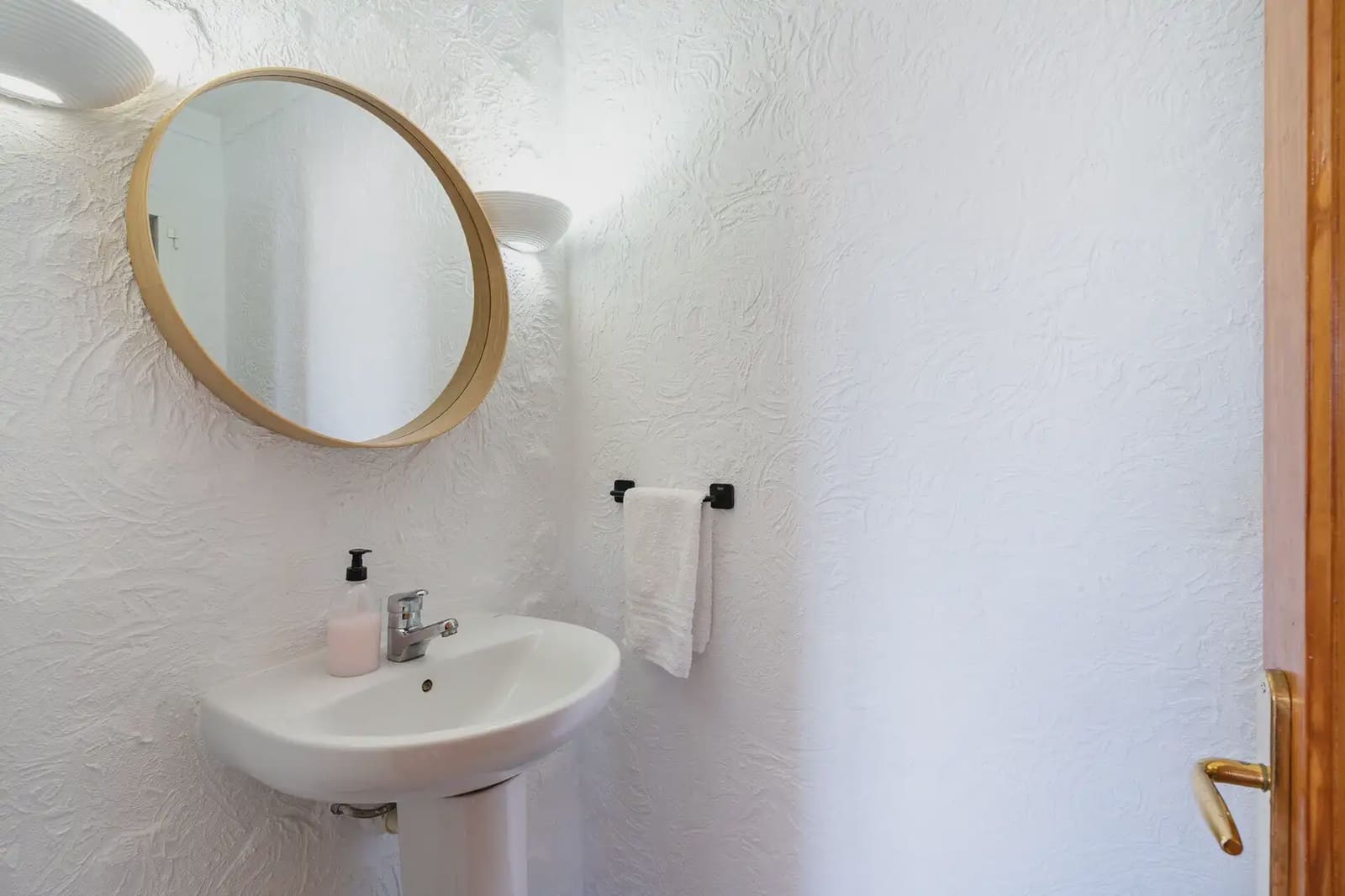 3 slaapkamer Flat te huur in Calvia met zwembad garage - € 3.500 (Ref: 10035662)