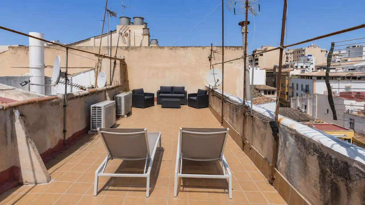 3 bedroom Flat for sale in Palma de Mallorca - € 495,000 (Ref: 10036229)