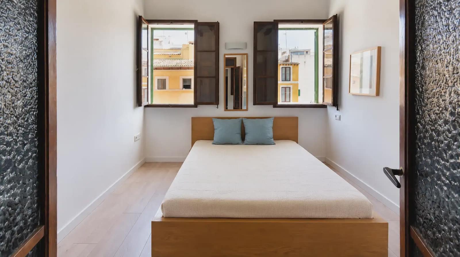 3 bedroom Flat for sale in Palma de Mallorca - € 495,000 (Ref: 10036229)