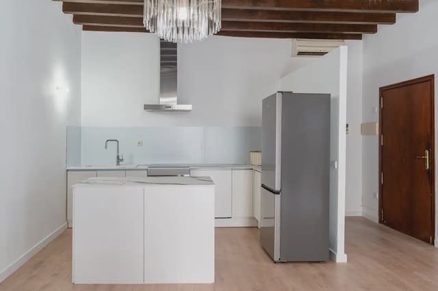 3 sovrum Lägenhet till salu i Cort, Palma de Mallorca - 479 000 € (Ref: 10036229)