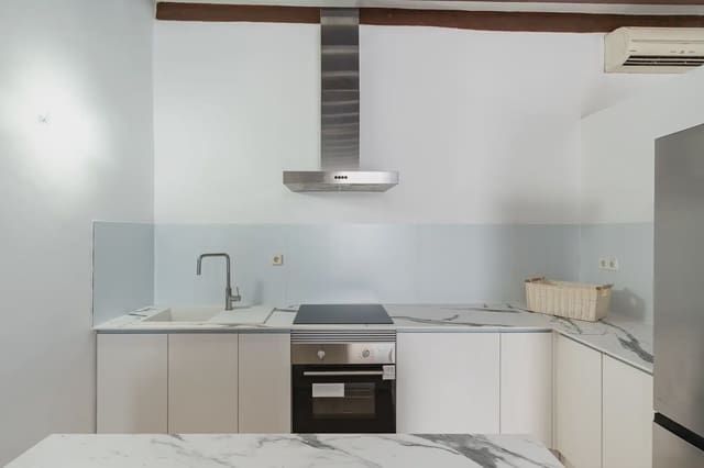 3 sovrum Lägenhet till salu i Cort, Palma de Mallorca - 479 000 € (Ref: 10036229)