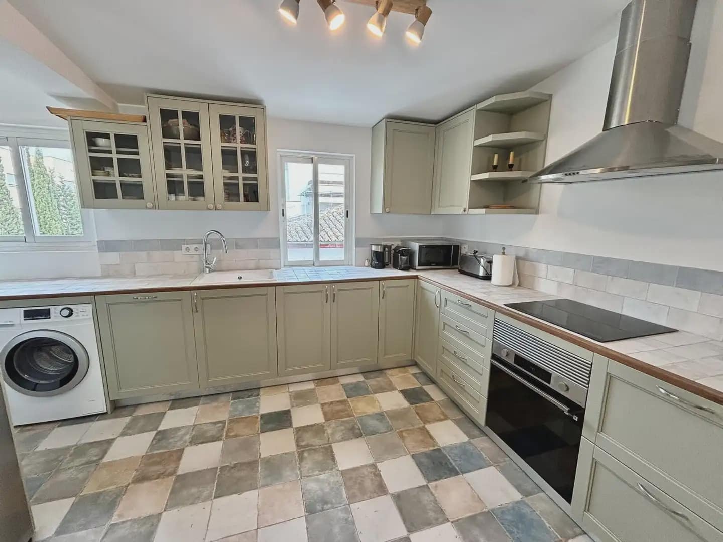 Apartamento de 2 habitaciones en Palma de Mallorca en alquiler - 1.850 € (Ref: 10044032)