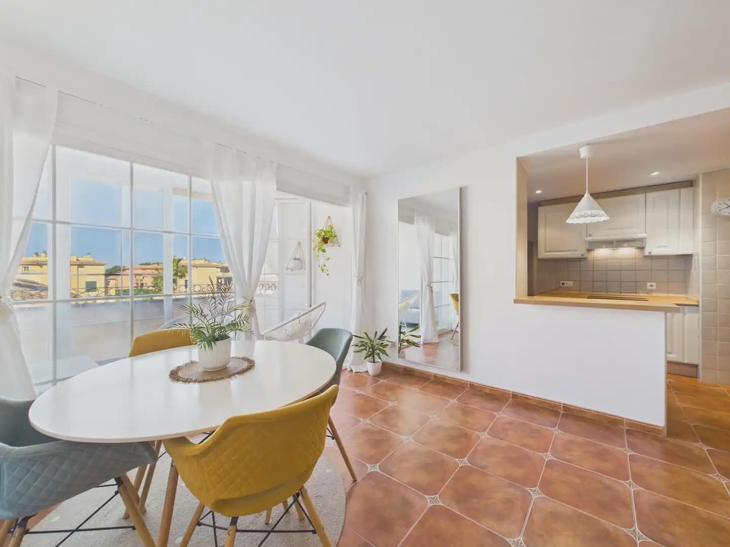 1 sypialnia Penthouse do wynajęcia w Llucmajor z basenem - 1 300 € (Ref: 10052132)