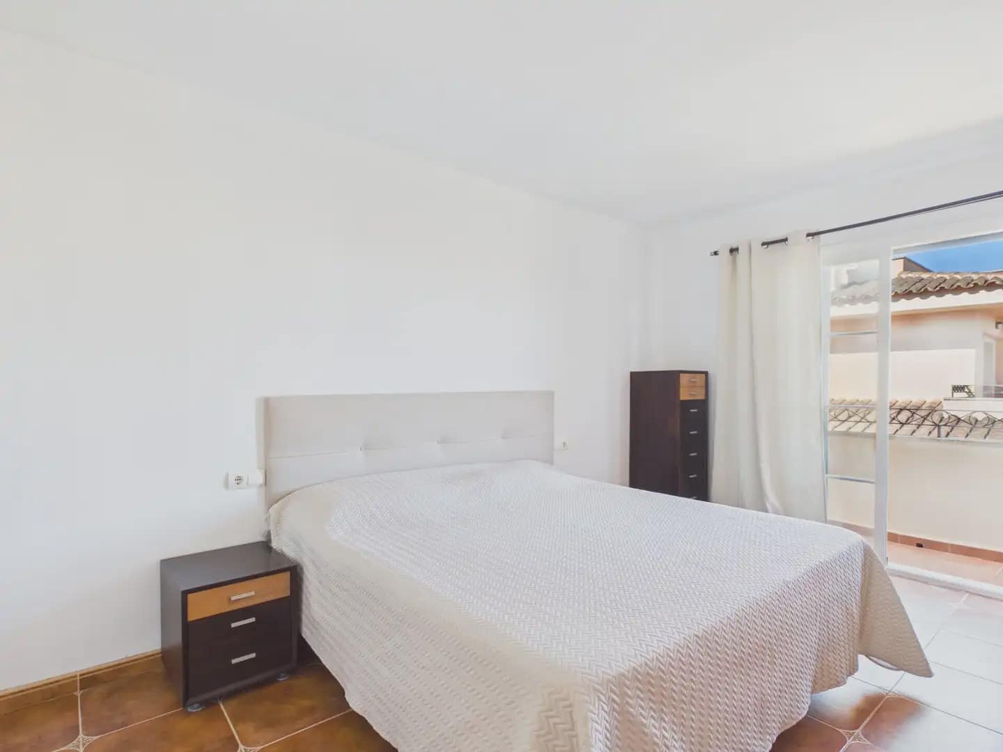 1 sypialnia Penthouse do wynajęcia w Llucmajor z basenem - 1 300 € (Ref: 10052132)
