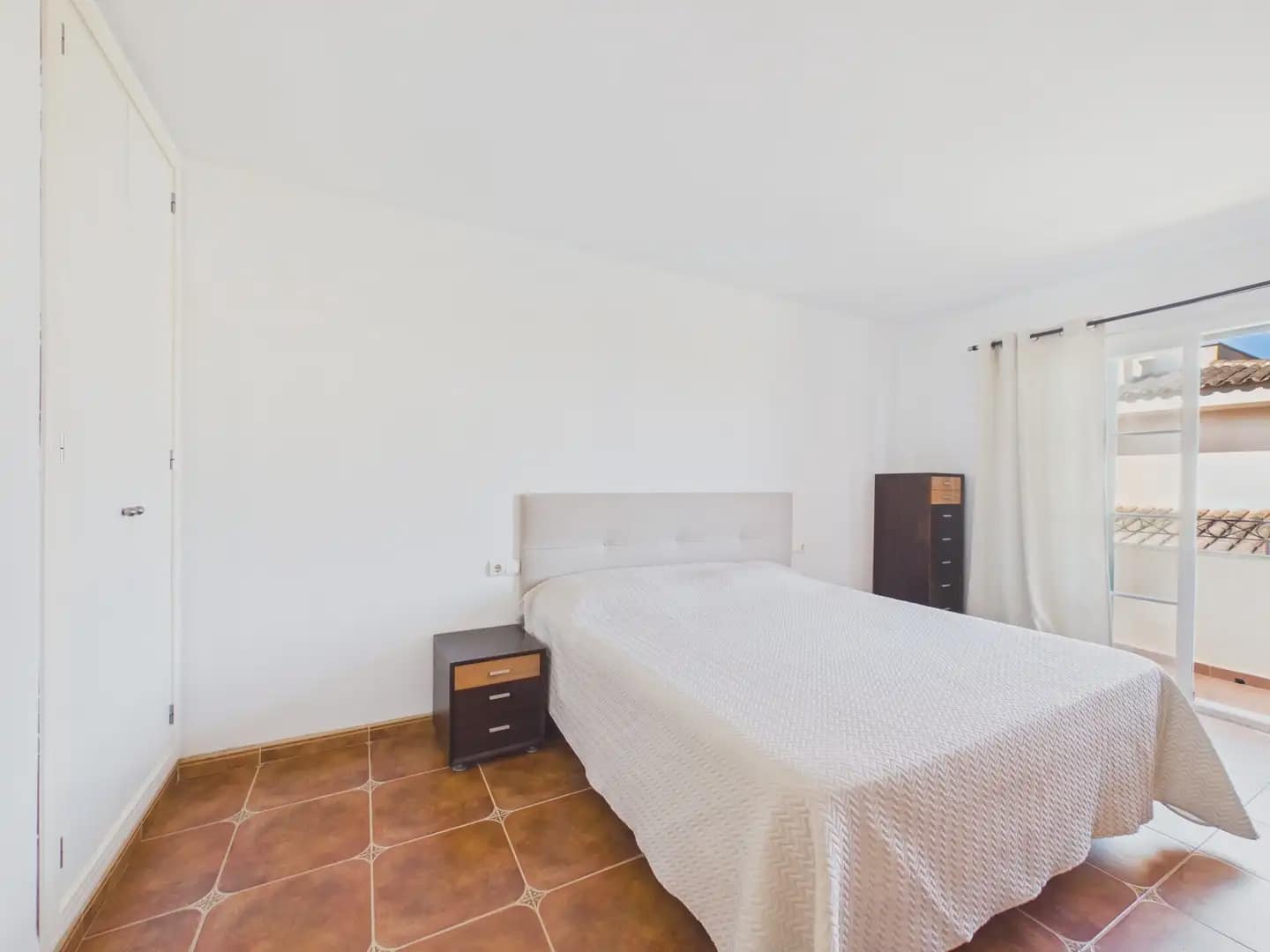 1 sypialnia Penthouse do wynajęcia w Llucmajor z basenem - 1 300 € (Ref: 10052132)