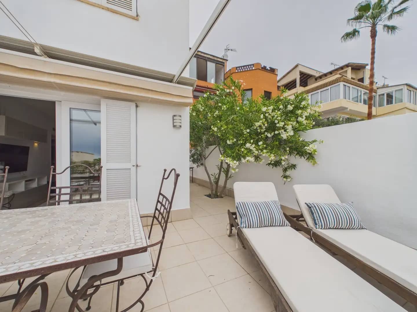 Appartement de 2 chambres à louer à Palma de Mallorca avec garage - 1 700 € (Ref: 10076885)