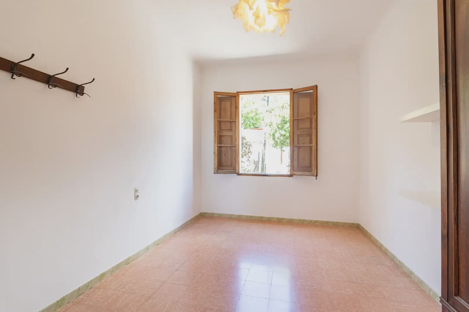 Chalet de 5 habitaciones en Palma de Mallorca en alquiler con garaje - 2.600 € (Ref: 10077146)