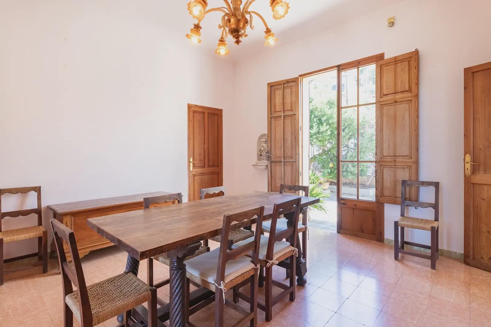 Chalet de 5 habitaciones en Palma de Mallorca en alquiler con garaje - 2.600 € (Ref: 10077146)