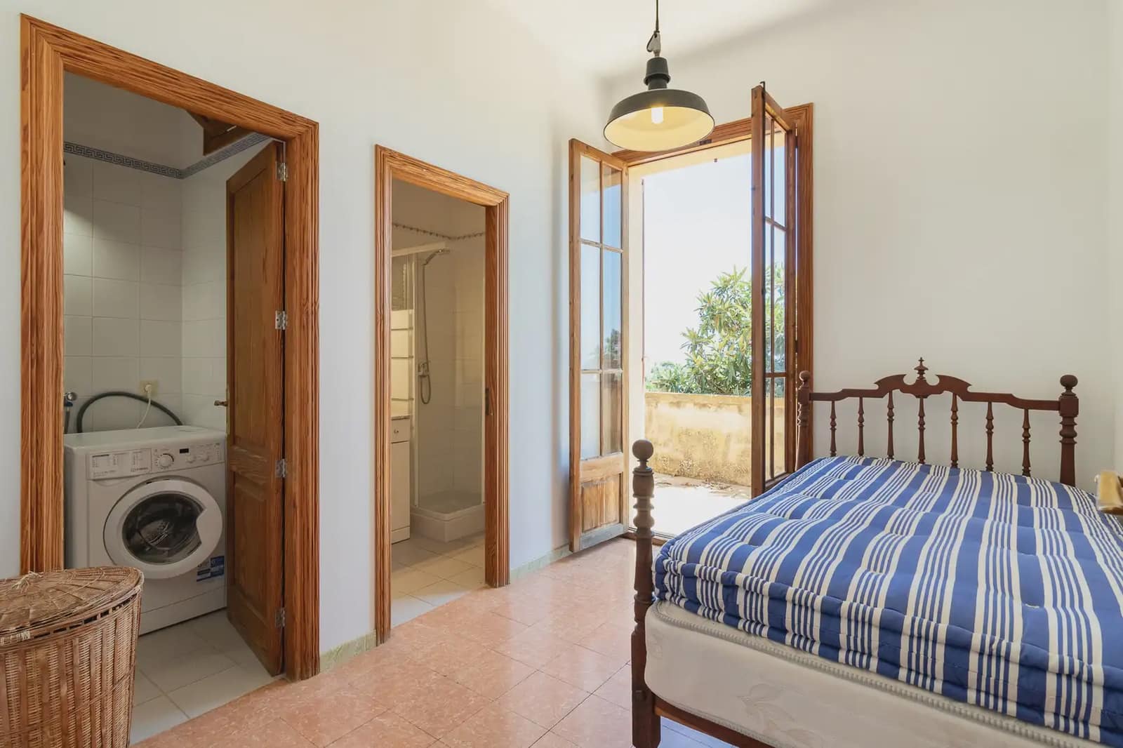 Chalet de 5 habitaciones en Palma de Mallorca en alquiler con garaje - 2.600 € (Ref: 10077146)