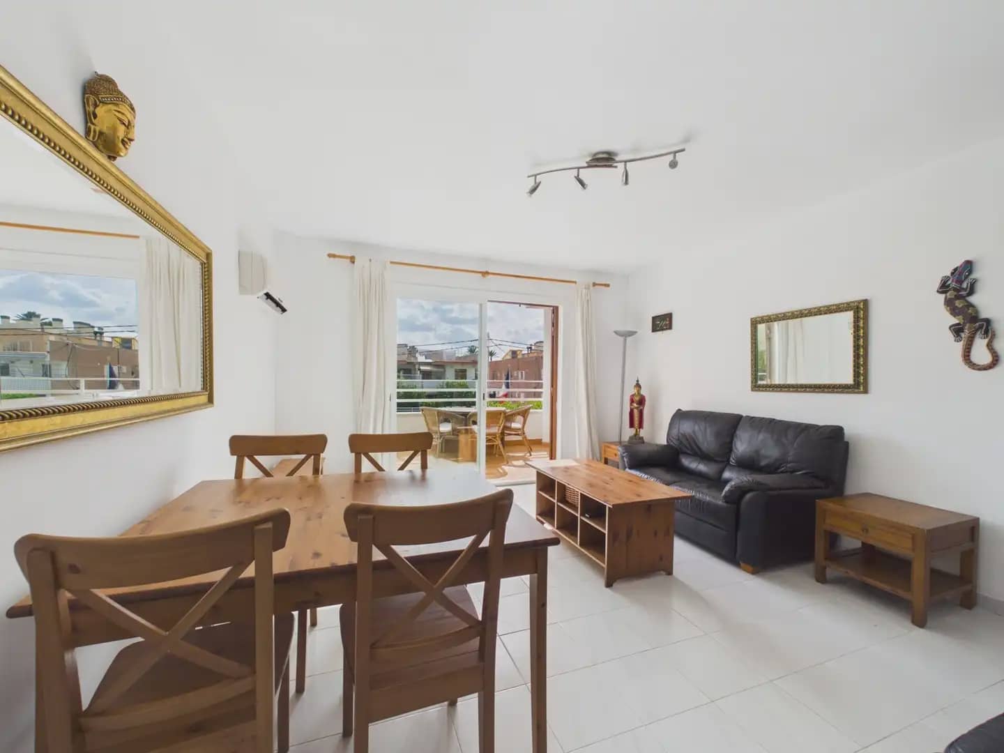2 quarto Apartamento de Praia para arrendar em Palma de Mallorca - 1 600 € (Ref: 10120807)