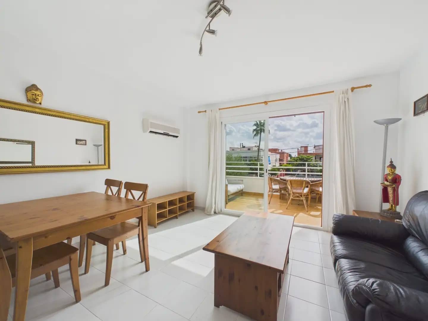 2 quarto Apartamento de Praia para arrendar em Palma de Mallorca - 1 600 € (Ref: 10120807)