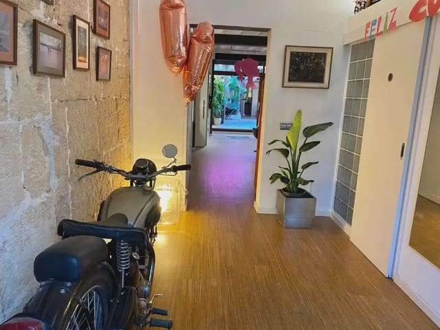1 sovrum Lägenhet att hyra i Santa Catalina, Palma de Mallorca - 2 300 € (Ref: 10127337)