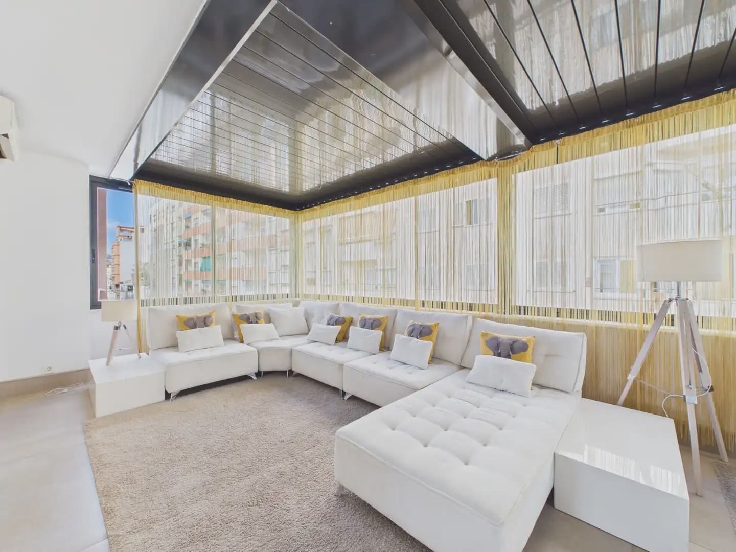 Appartement de 3 chambres à louer à Palma de Mallorca avec garage - 4 000 € (Ref: 10153842)