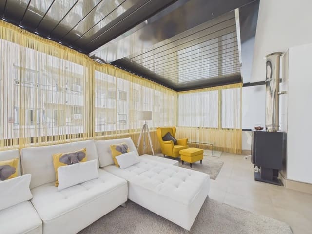 Appartement de 3 chambres à louer à Santa Catalina, Palma de Mallorca avec garage - 4 000 € (Ref: 10153842)