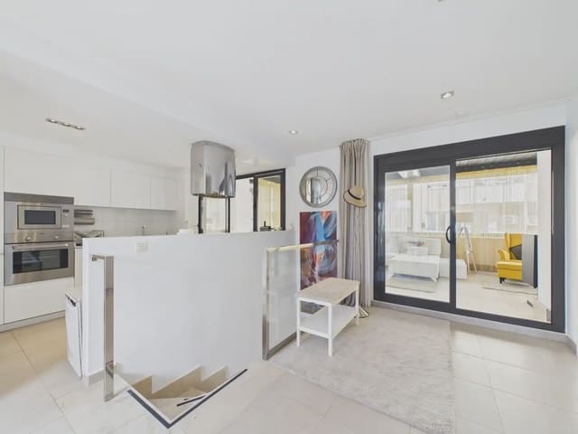 Appartement de 3 chambres à louer à Santa Catalina, Palma de Mallorca avec garage - 4 000 € (Ref: 10153842)