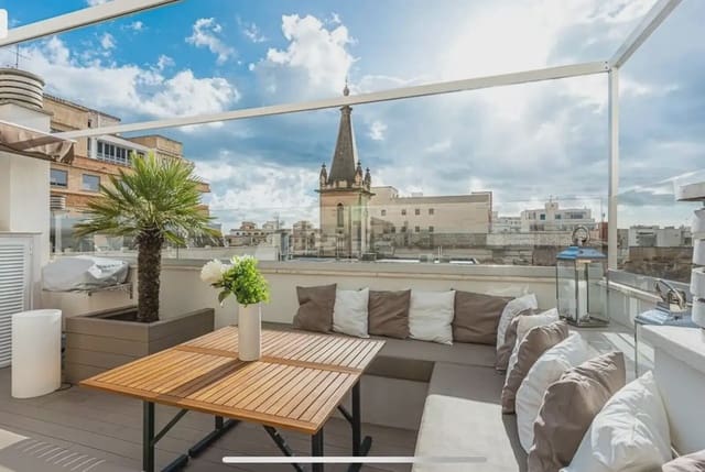 Appartement de 3 chambres à louer à Santa Catalina, Palma de Mallorca avec garage - 4 000 € (Ref: 10153842)