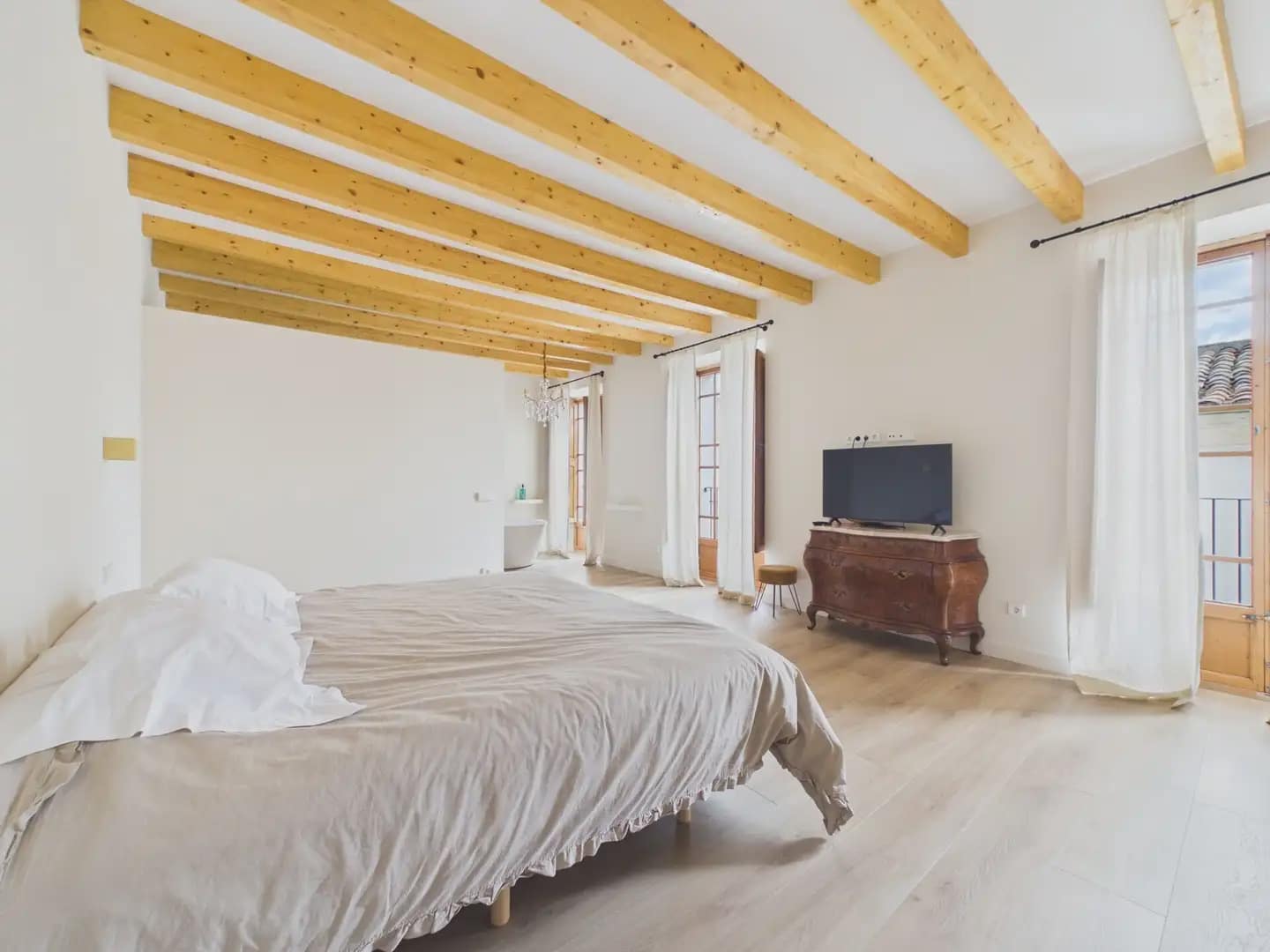 4 bedroom Townhouse for rent in Felanitx with pool garage - € 5,500 (Ref: 9971529)