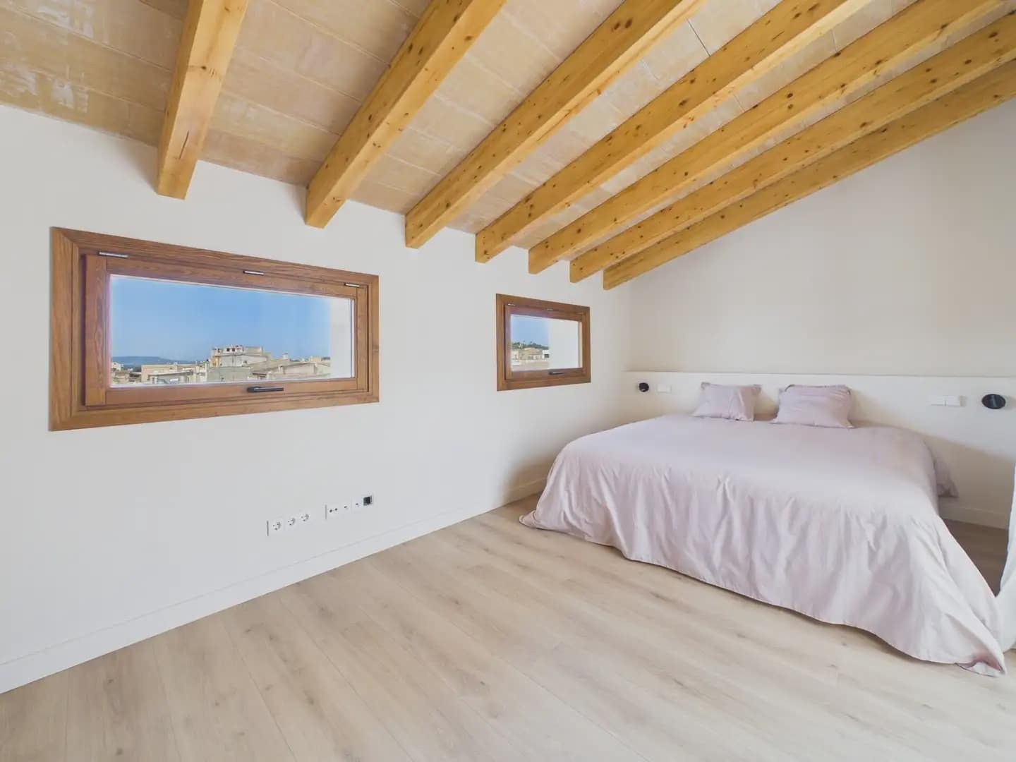 4 bedroom Townhouse for rent in Felanitx with pool garage - € 5,500 (Ref: 9971529)