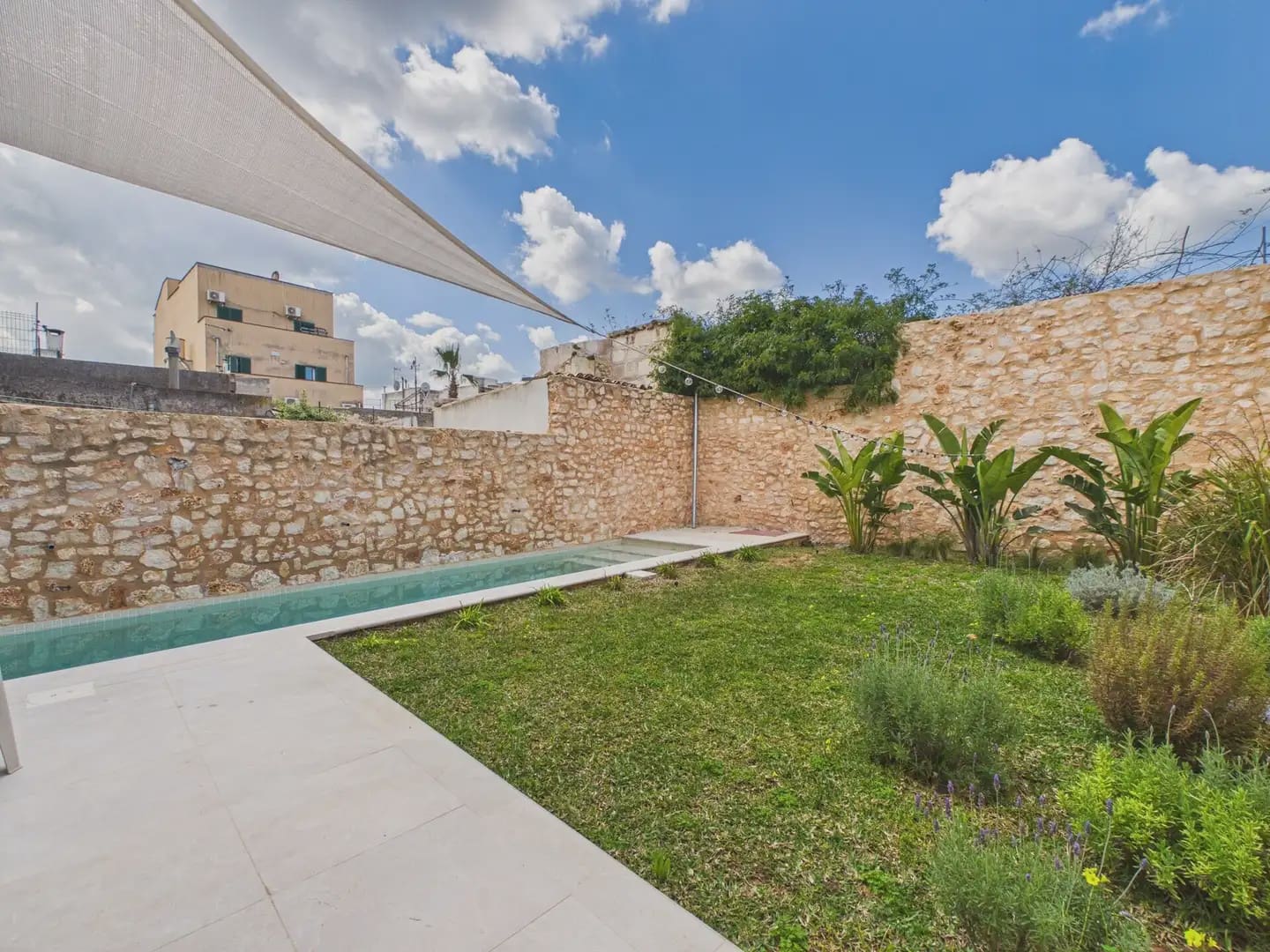 4 bedroom Townhouse for rent in Felanitx with pool garage - € 5,500 (Ref: 9971529)
