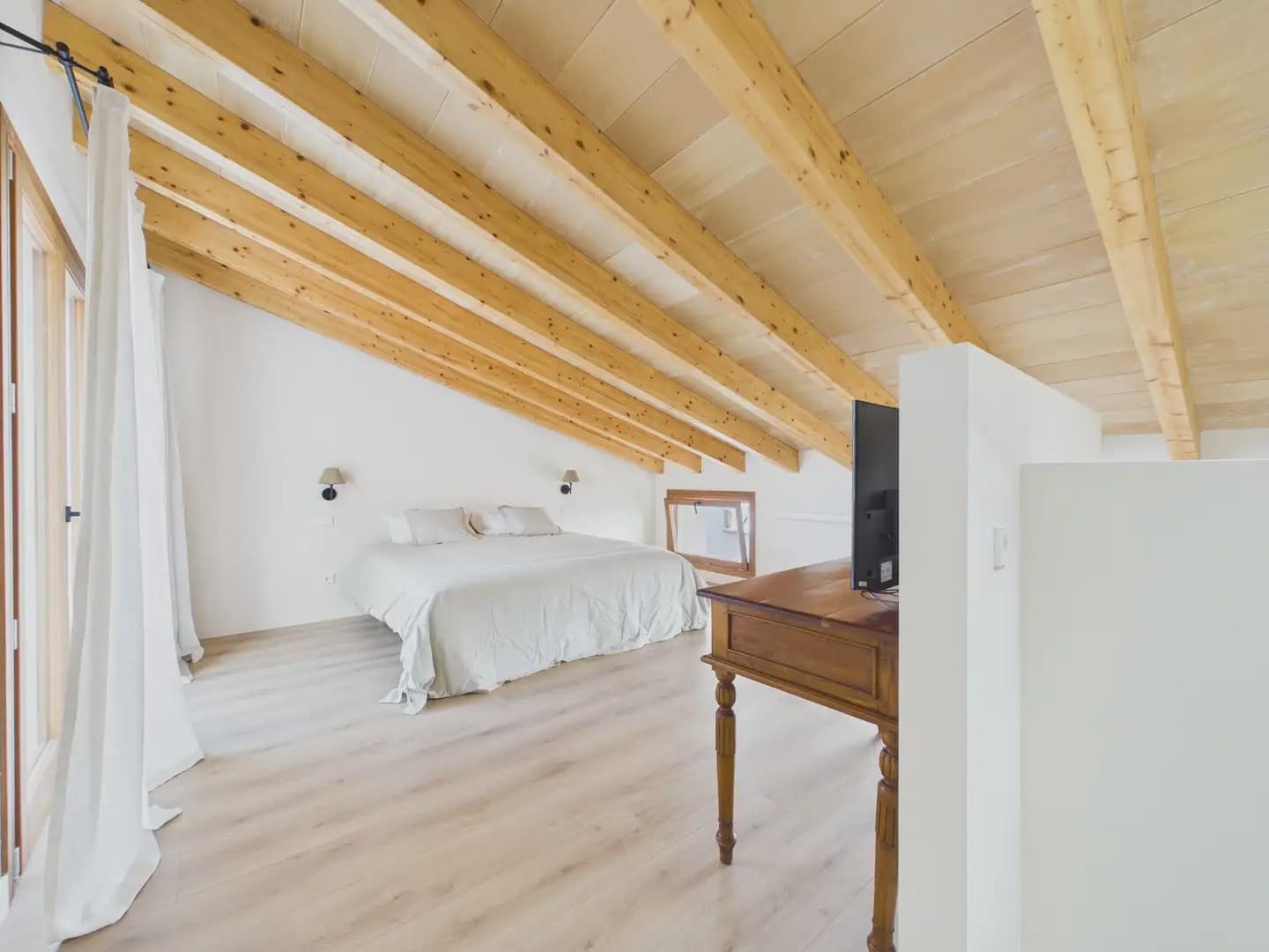 4 bedroom Townhouse for rent in Felanitx with pool garage - € 5,500 (Ref: 9971529)