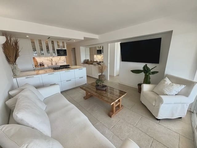 2 quarto Apartamento para arrendar em Santa Ponsa, Calvià - 2 290 € (Ref: 9971531)
