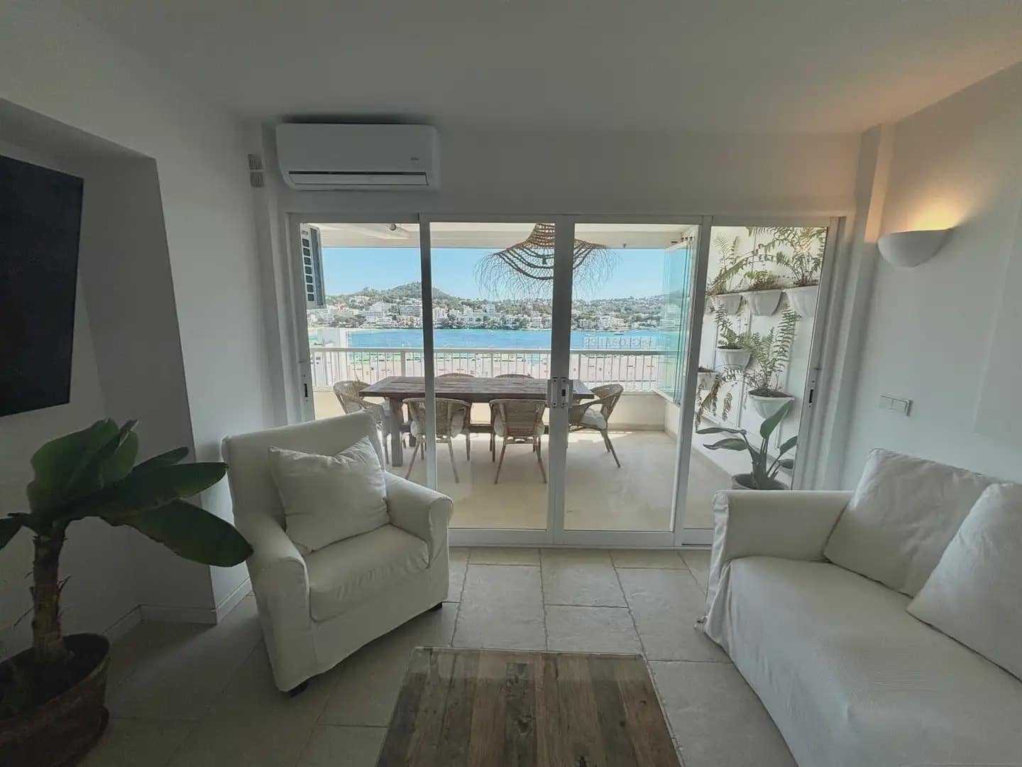 2 bedroom Apartment for rent in Calvia - € 2,290 (Ref: 9971531)