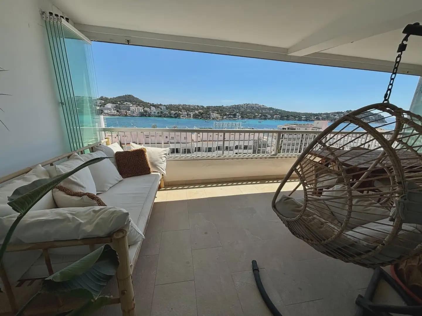 2 bedroom Apartment for rent in Calvia - € 2,290 (Ref: 9971531)
