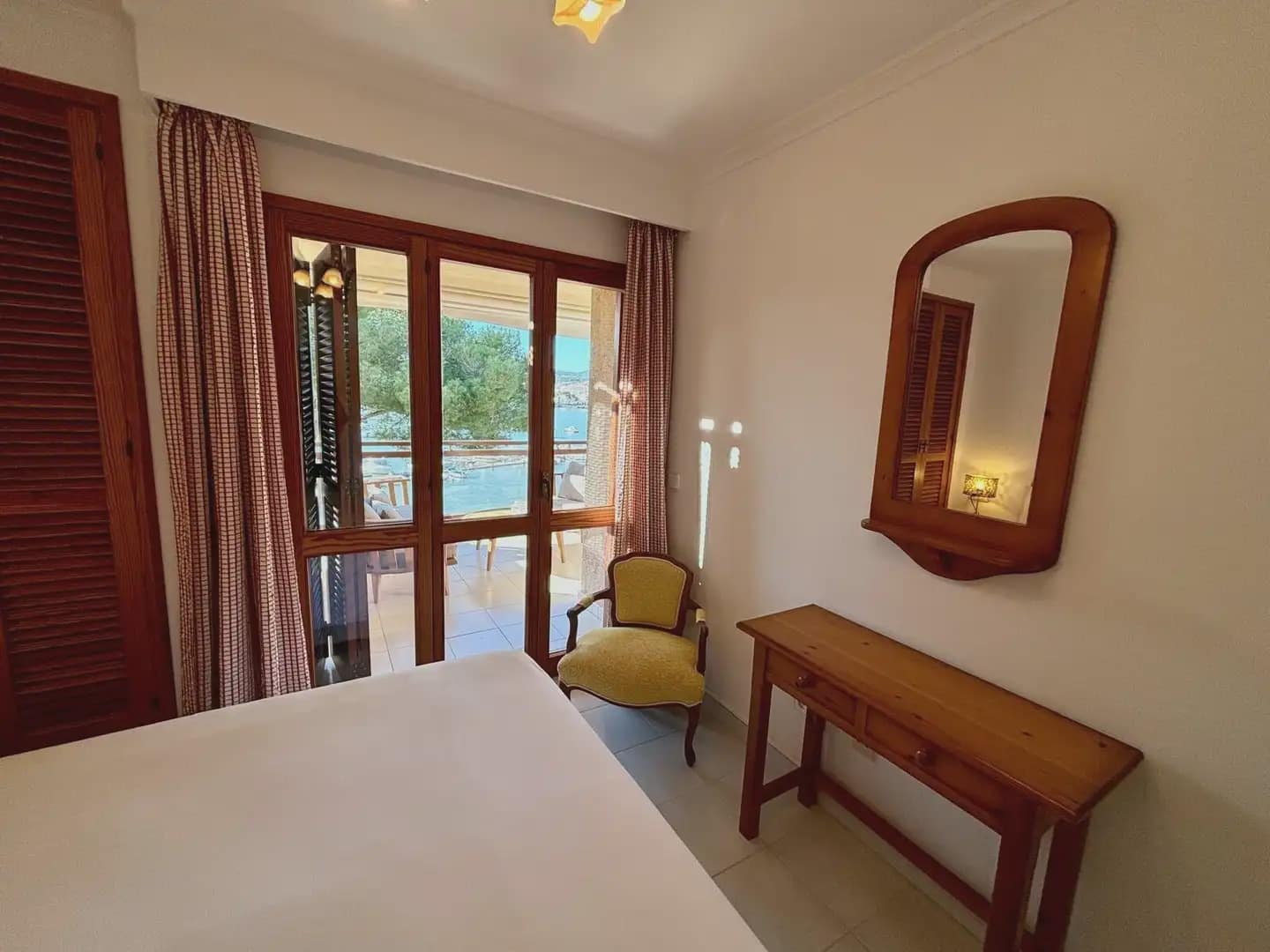 3 bedroom Flat for rent in Felanitx with pool garage - € 1,750 (Ref: 9971532)