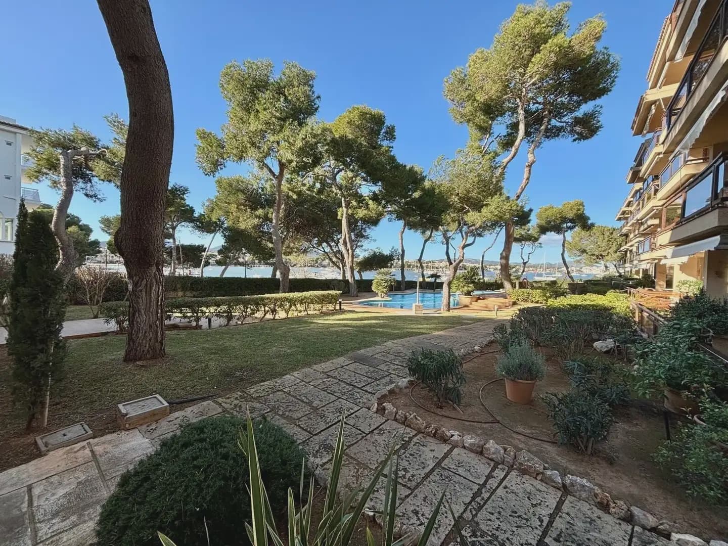 3 bedroom Flat for rent in Felanitx with pool garage - € 1,750 (Ref: 9971532)