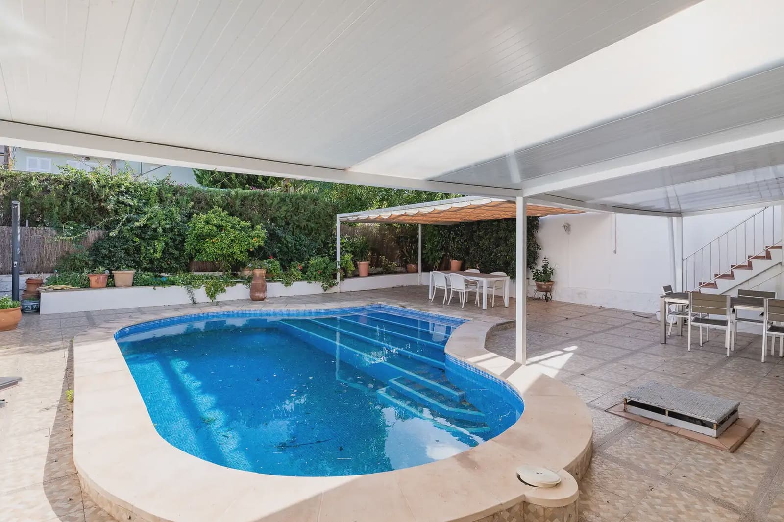 5 bedroom Terraced Villa for sale in Llucmajor with pool - € 1,098,000 (Ref: 9971537)