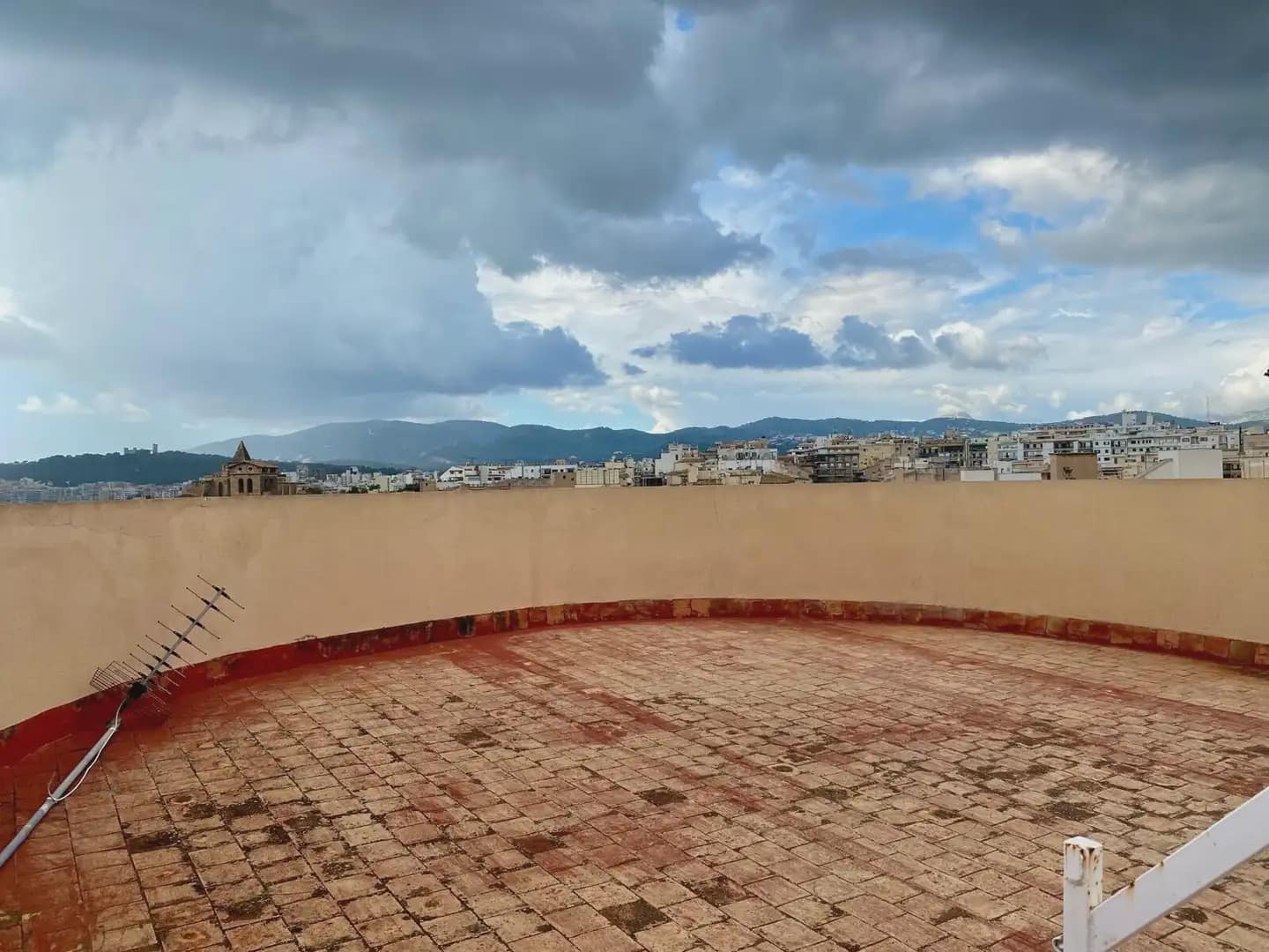 2 bedroom Flat for sale in Palma de Mallorca - € 1,500,000 (Ref: 9971543)