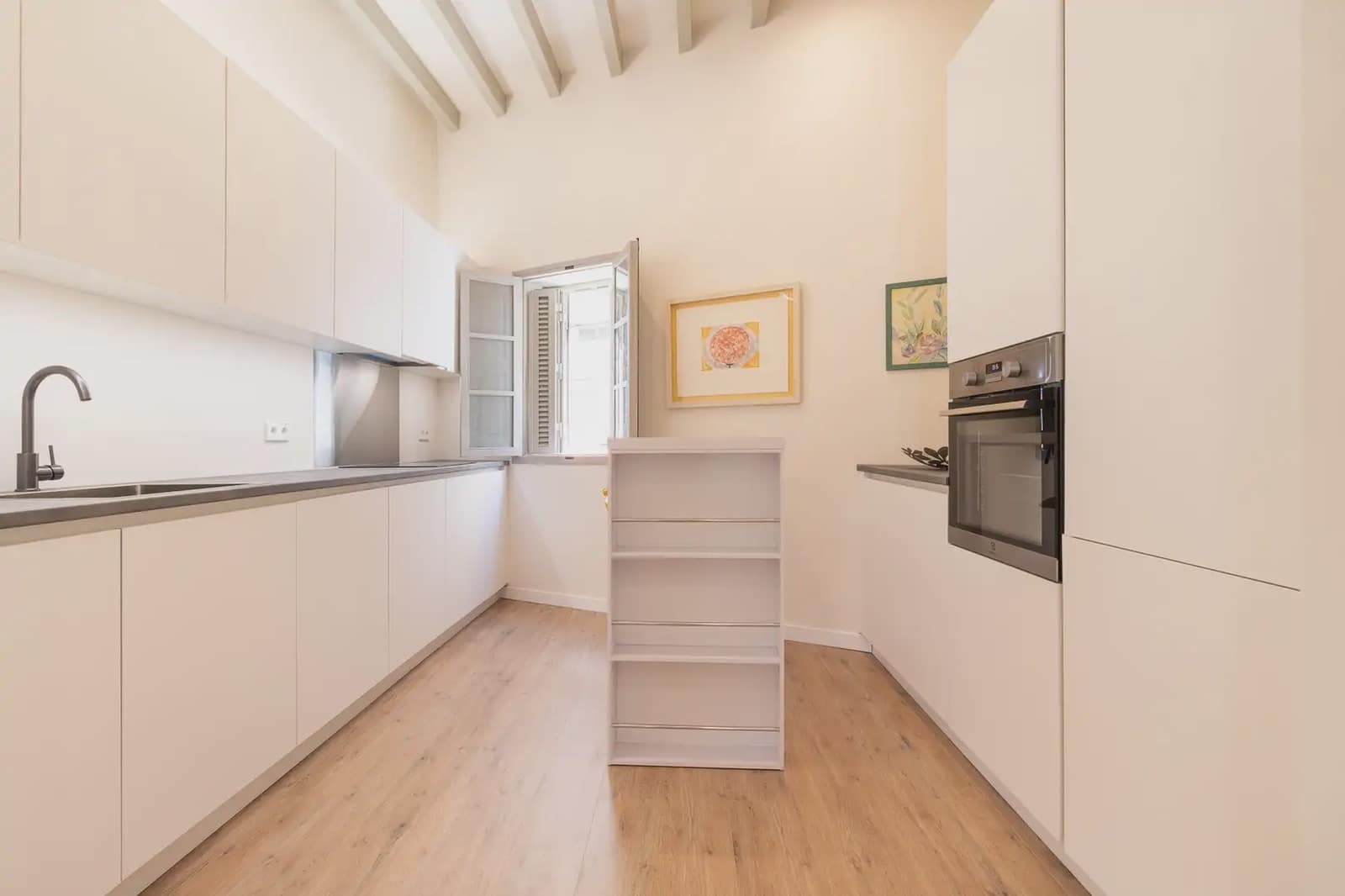 1 soveværelse Lejlighed til leje i Palma de Mallorca - € 1.500 (Ref: 9971545)