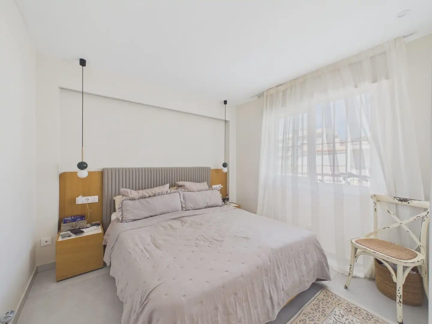 3 soverom Leilighet til leie i Calvia med garasje - € 2 000 (Ref: 9971546)