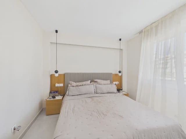 3 soverom Leilighet til leie i Palmanova, Calvià med garasje - € 2 000 (Ref: 9971546)
