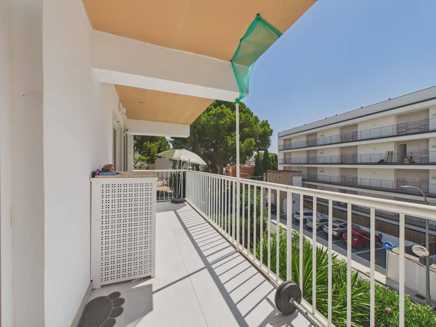 3 soverom Leilighet til leie i Calvia med garasje - € 2 000 (Ref: 9971546)