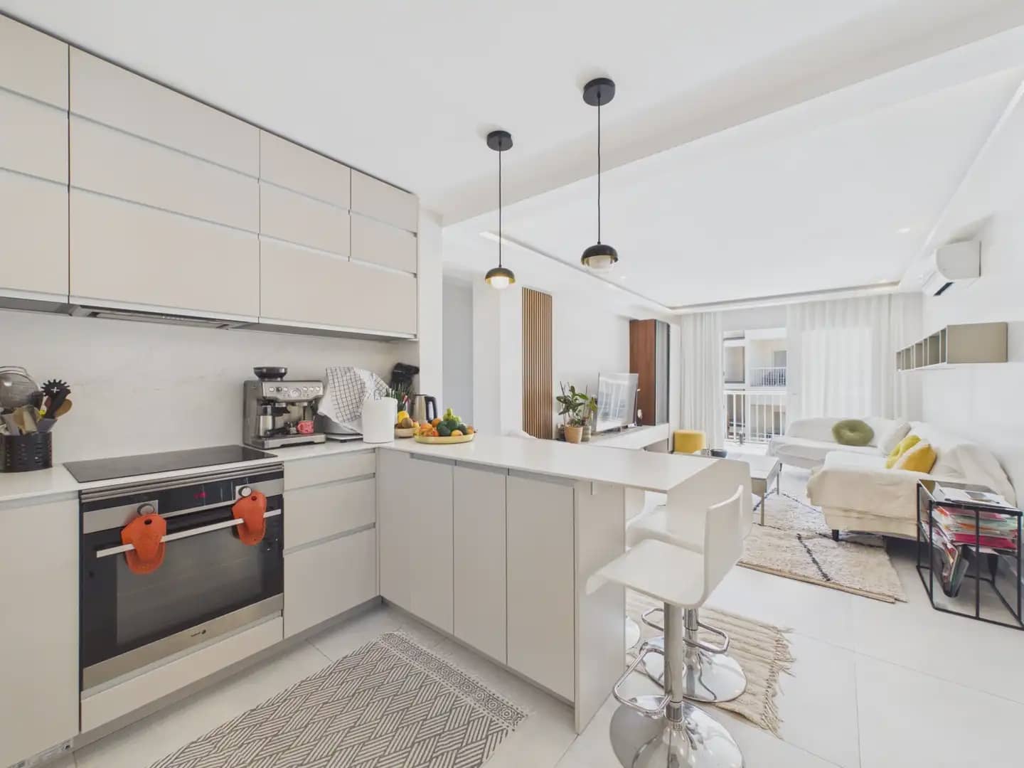 3 soverom Leilighet til leie i Calvia med garasje - € 2 000 (Ref: 9971546)