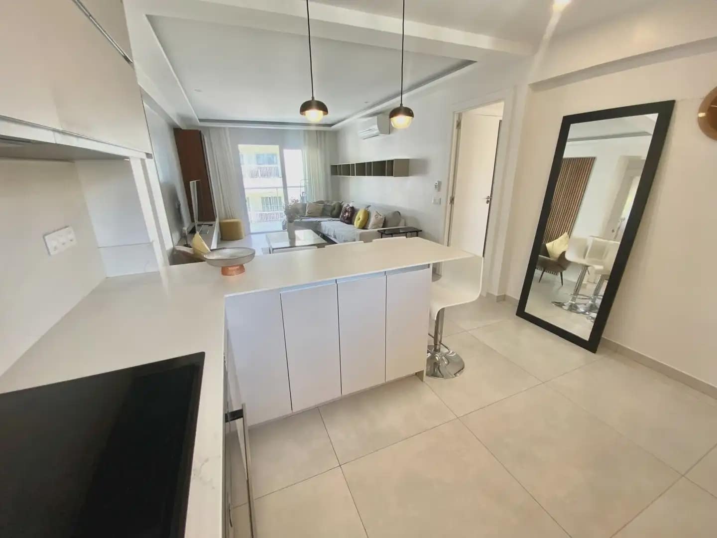 3 bedroom Flat for rent in Calvia with garage - € 2,000 (Ref: 9971546)