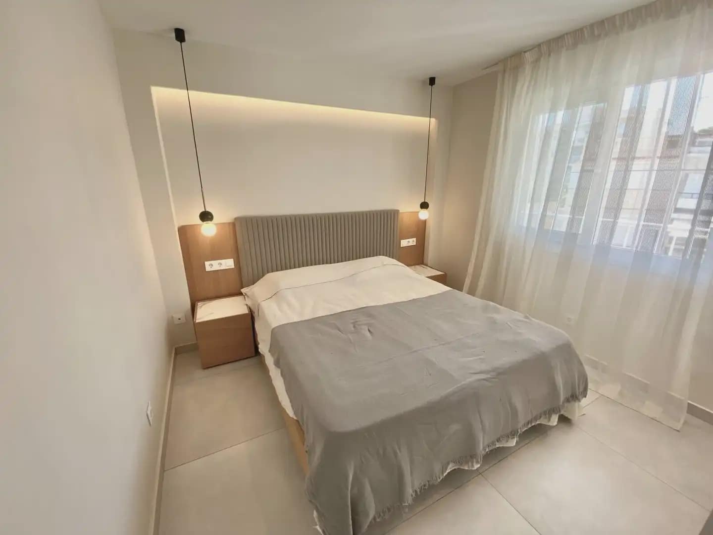 3 bedroom Flat for rent in Calvia with garage - € 2,000 (Ref: 9971546)