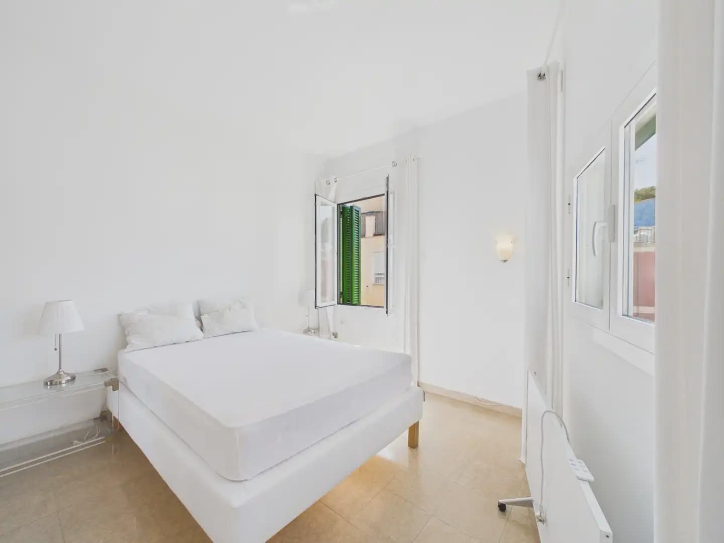 2 soverom Leilighet til leie i Palma de Mallorca - € 1 900 (Ref: 9971548)