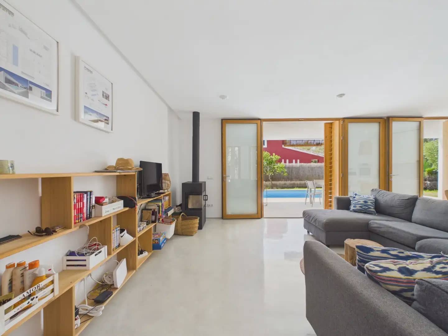 3 bedroom Villa for rent in Campos with pool - € 2,000 (Ref: 9971553)