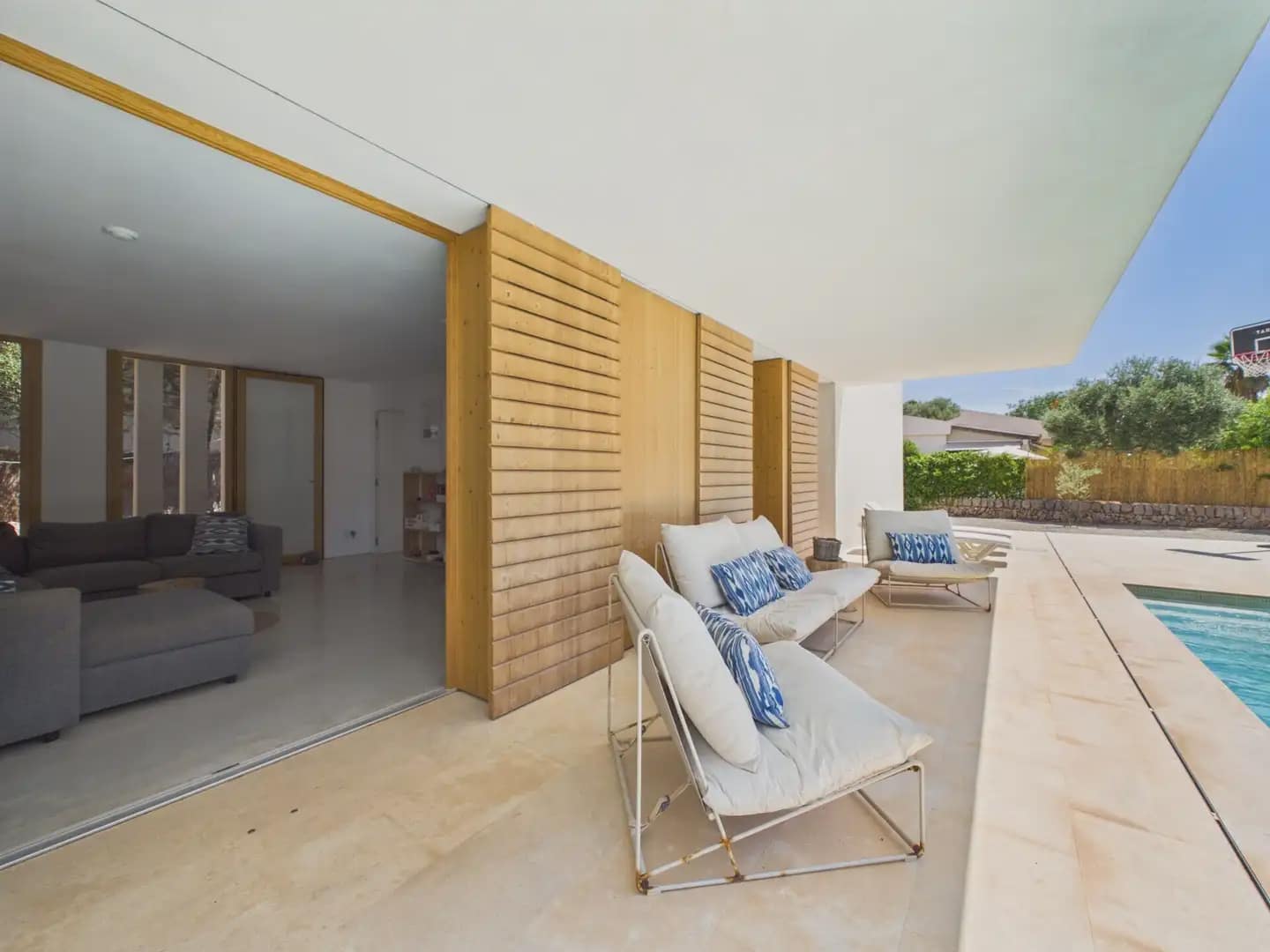 3 bedroom Villa for rent in Campos with pool - € 2,000 (Ref: 9971553)