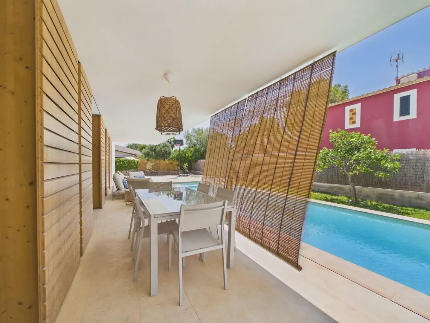 3 bedroom Villa for rent in Campos with pool - € 2,000 (Ref: 9971553)