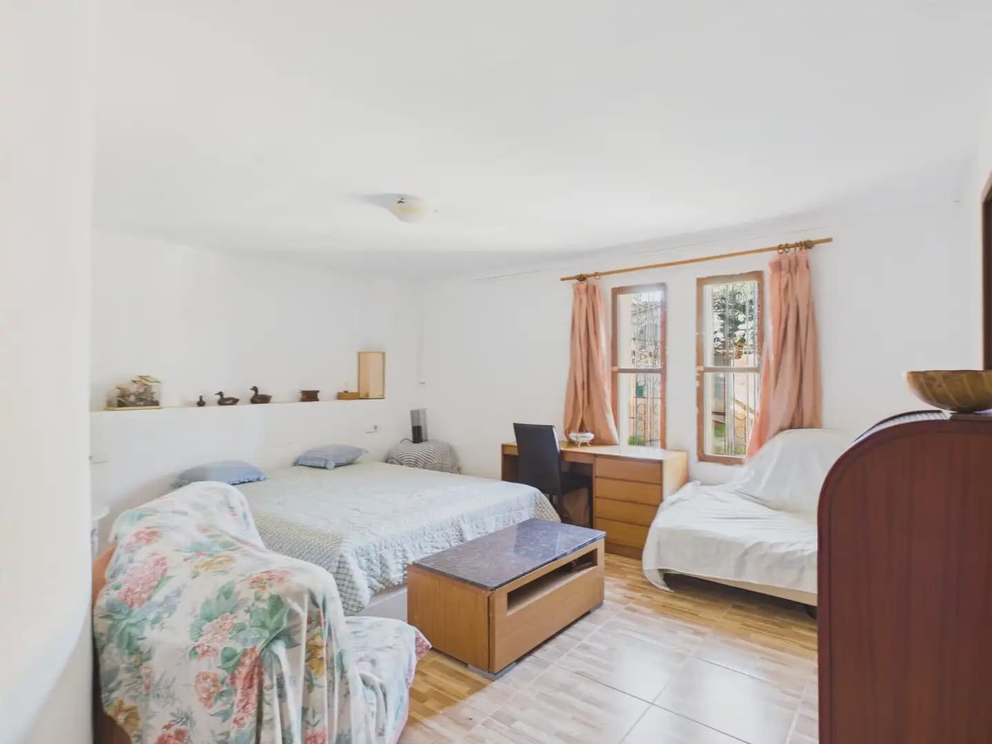 4 bedroom Villa for sale in Llucmajor with garage - € 1,600,000 (Ref: 9971558)