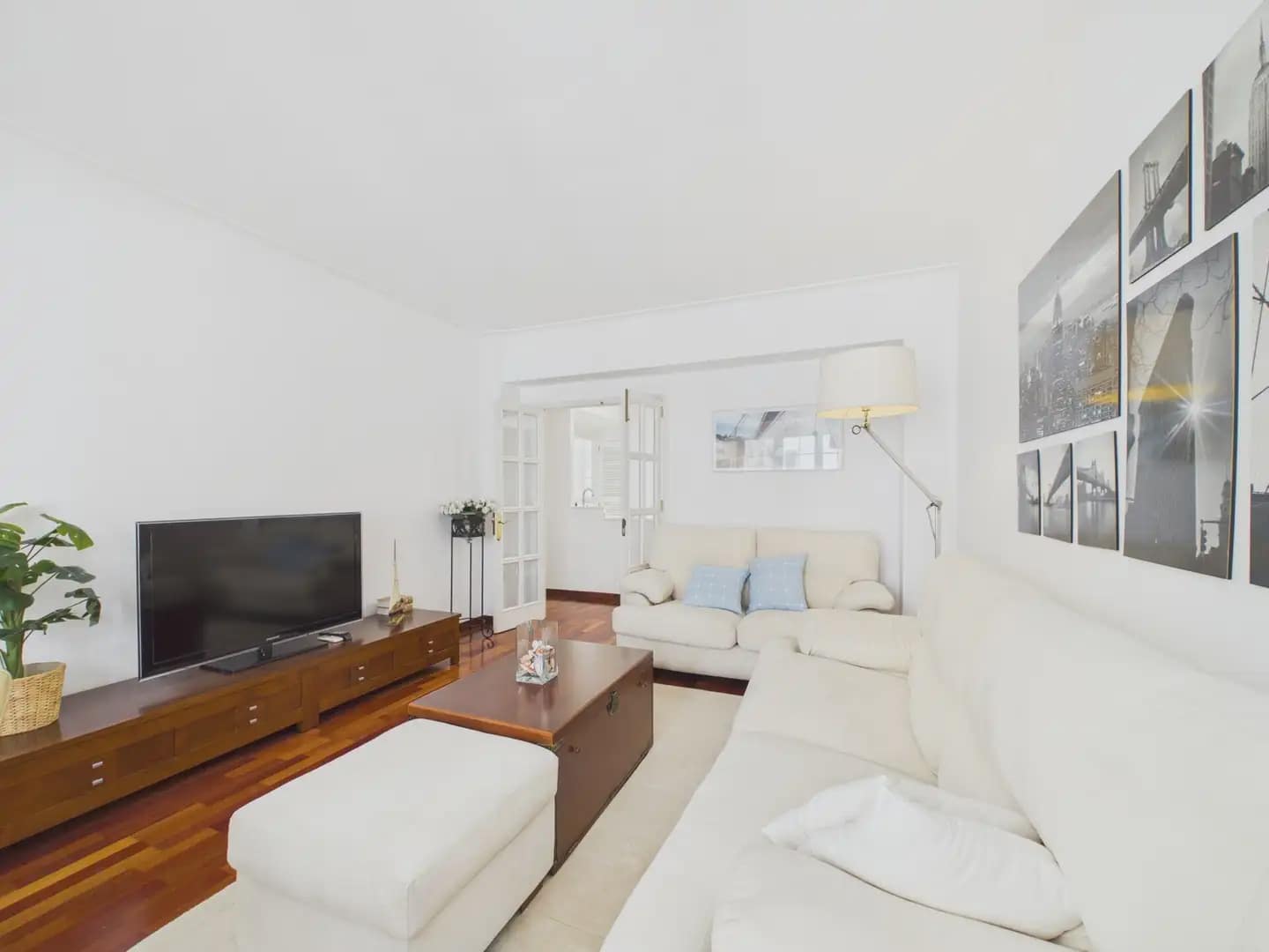 2 soverom Leilighet til leie i Palma de Mallorca - € 2 200 (Ref: 9971559)