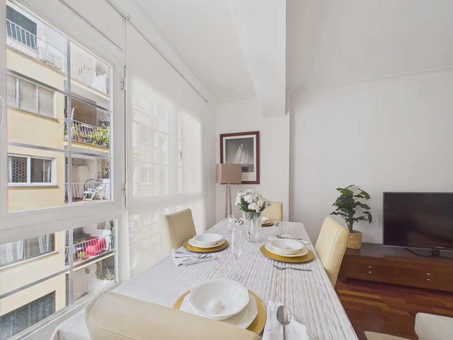2 soverom Leilighet til leie i Palma de Mallorca - € 2 200 (Ref: 9971559)